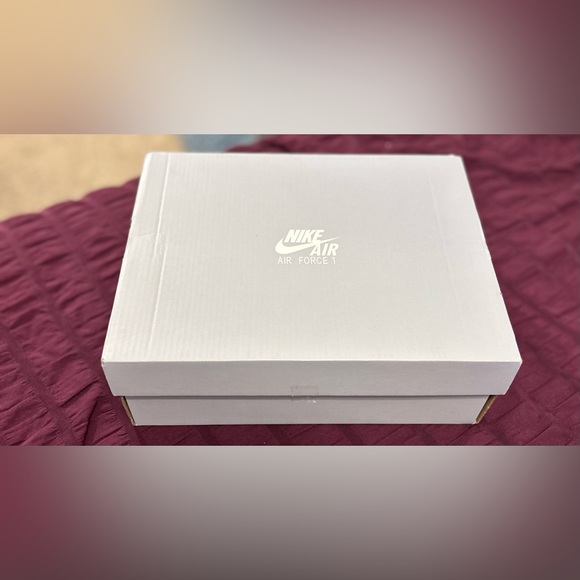 Sage green Air Force 1 Mid (GS) - Picture 10 of 10